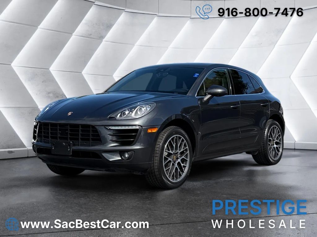 2018 PORSCHE Macan