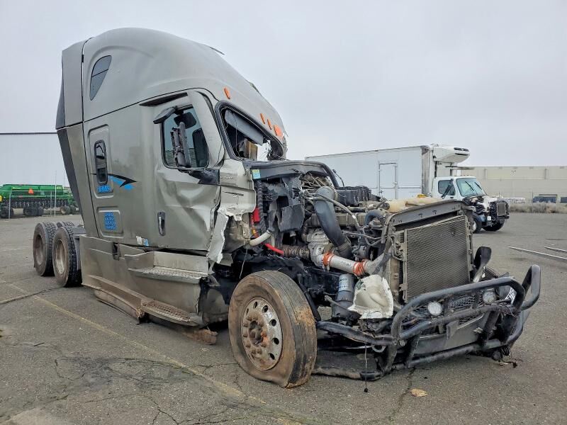 2021 FREIGHTLINER New Cascadia 126" Sleepercab