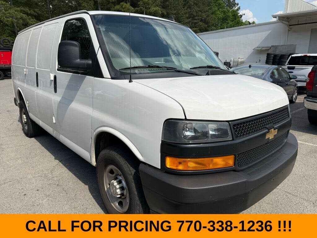 2023 CHEVROLET Express