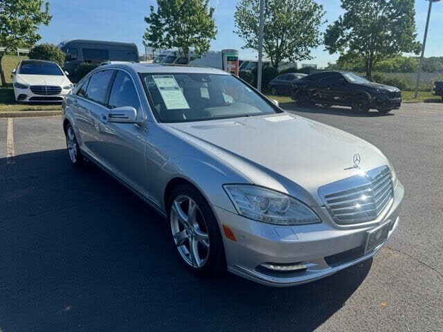 2011 MERCEDES-BENZ S-Class