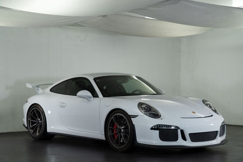 2015 PORSCHE 911