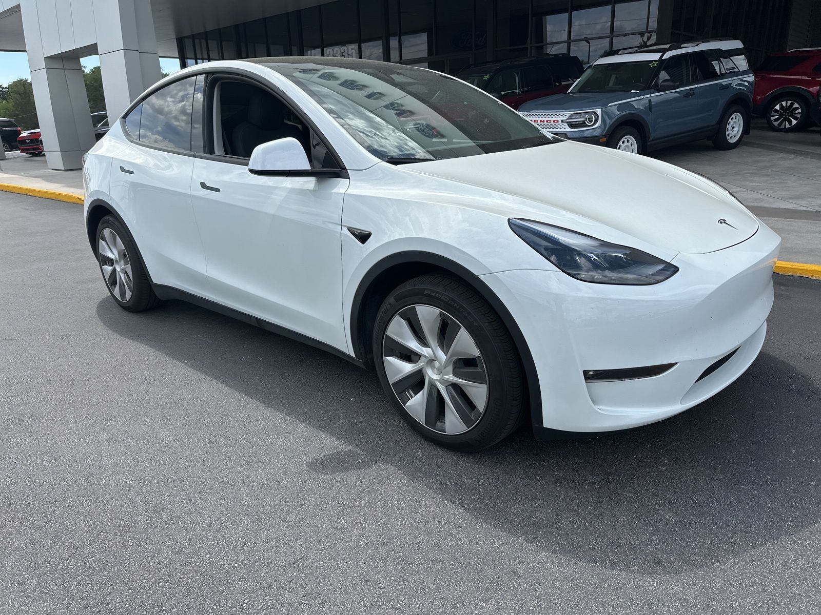 2024 TESLA Model Y