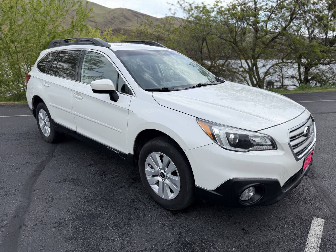 2016 SUBARU Outback