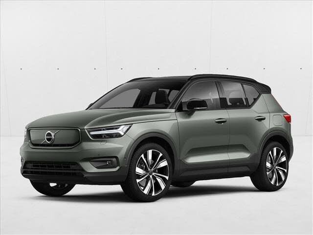 2021 VOLVO XC40