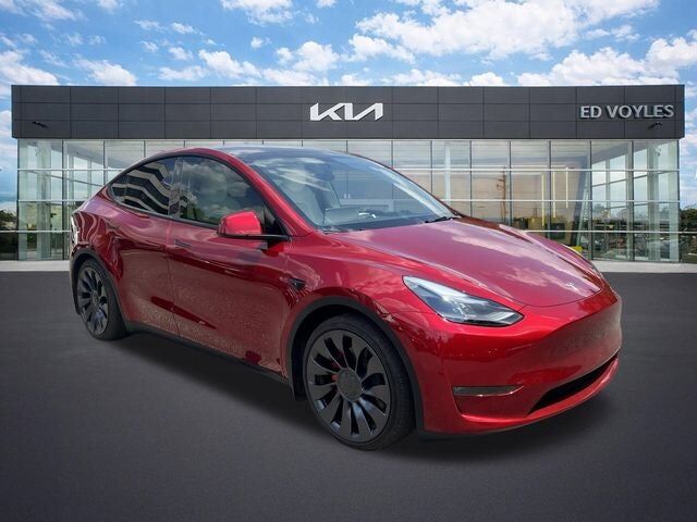 2025 TESLA Model Y