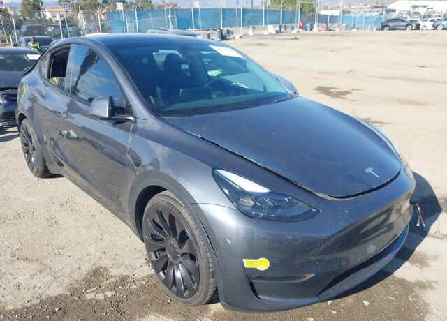 2022 TESLA Model Y