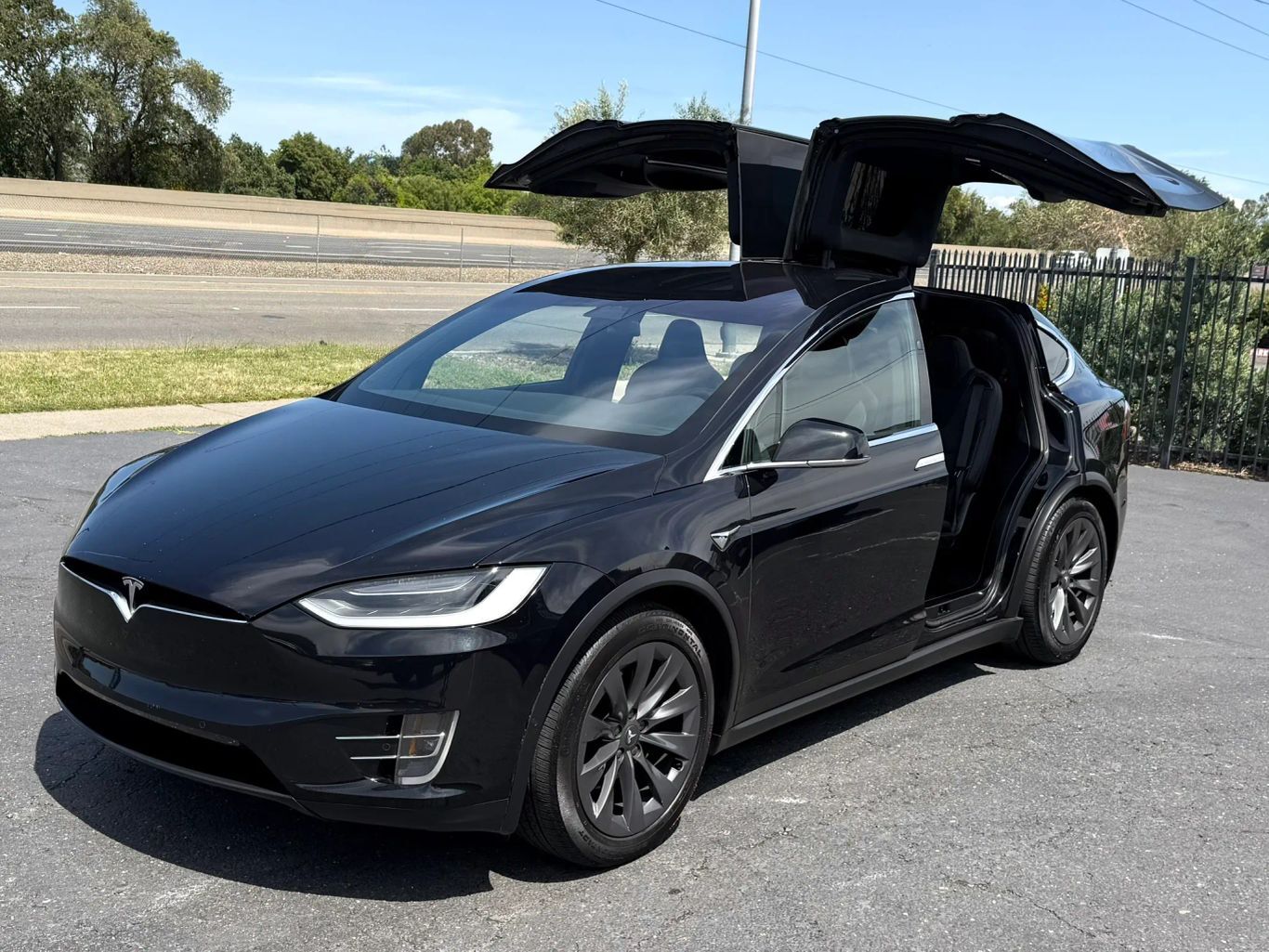2017 TESLA Model X