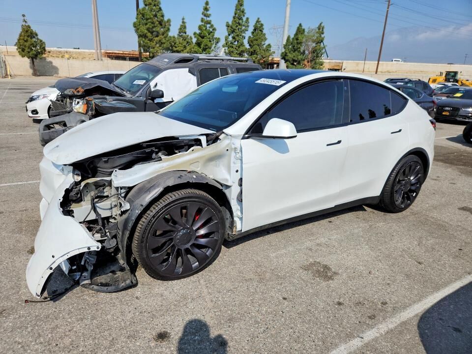 2022 TESLA Model Y