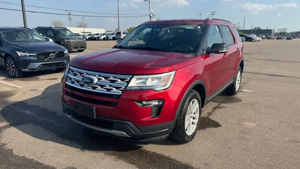 2018 FORD Explorer