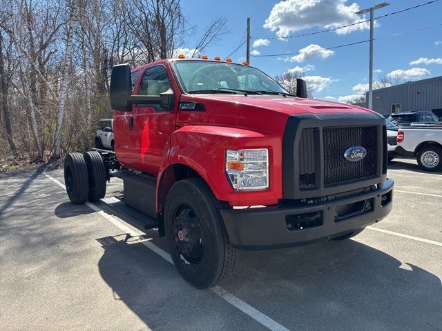 2021 FORD F-750