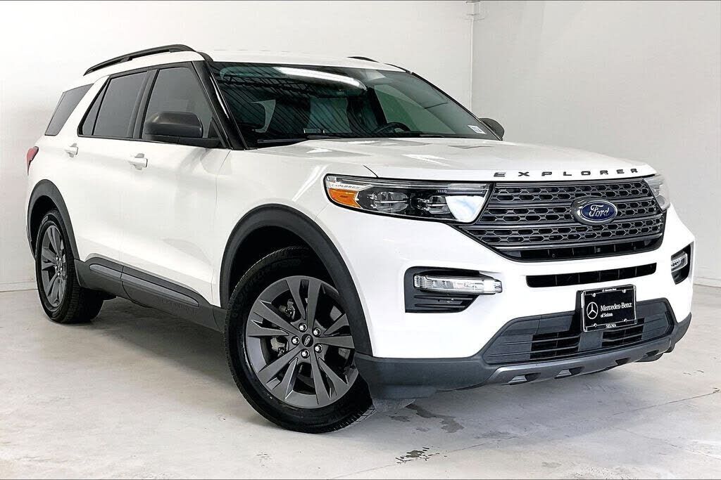 2021 FORD Explorer