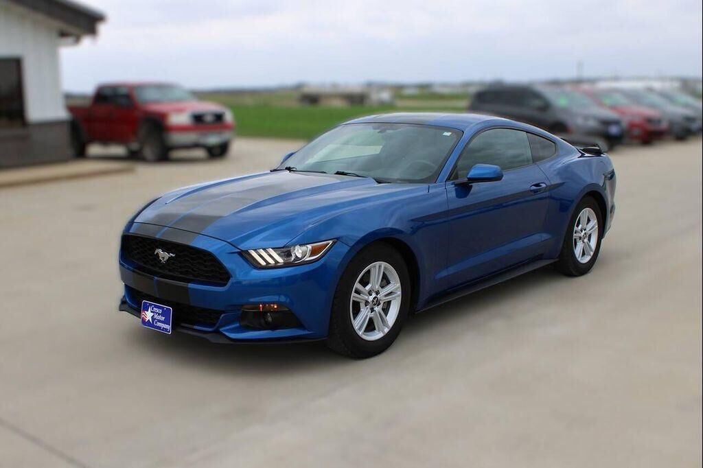 2017 FORD Mustang