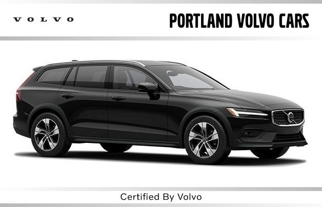 2025 VOLVO V60CC