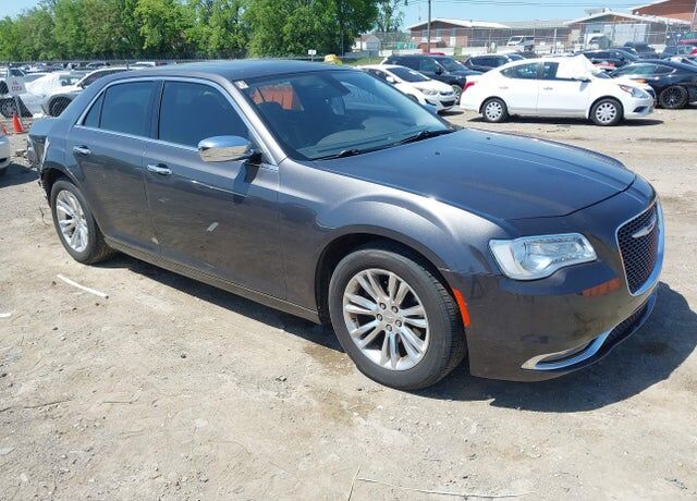 2016 CHRYSLER 300