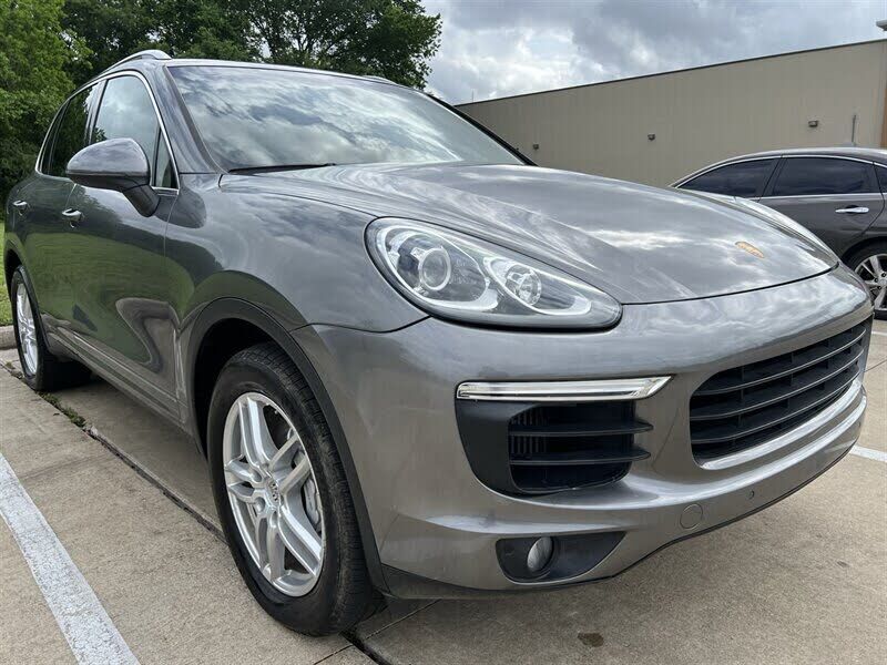 2015 PORSCHE Cayenne