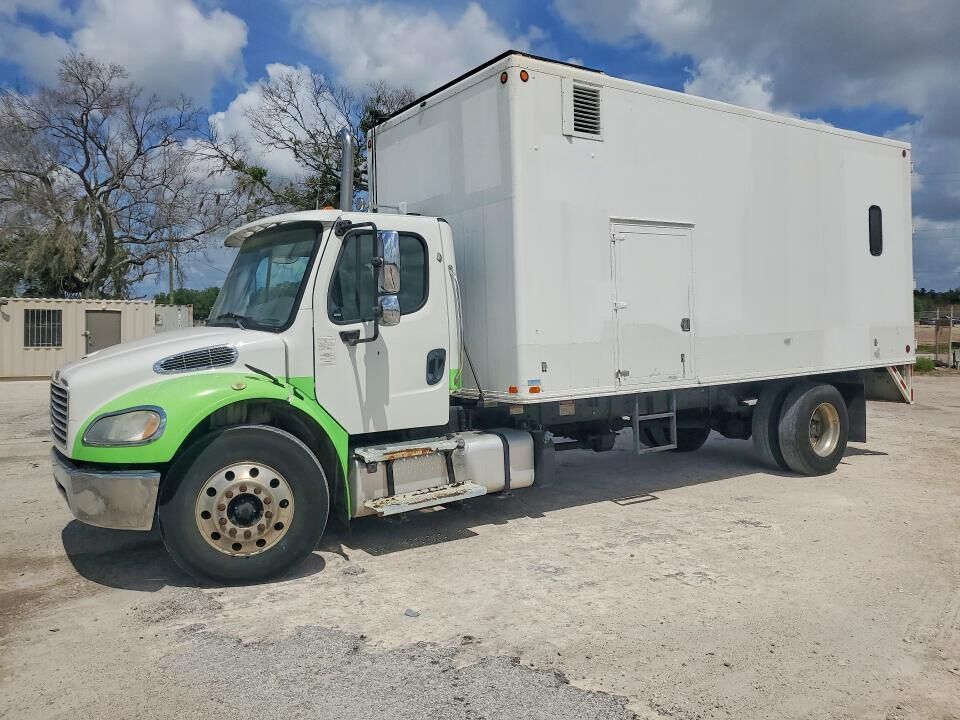 2014 FREIGHTLINER M2