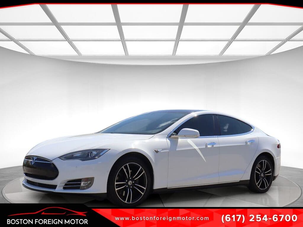 2015 TESLA Model S