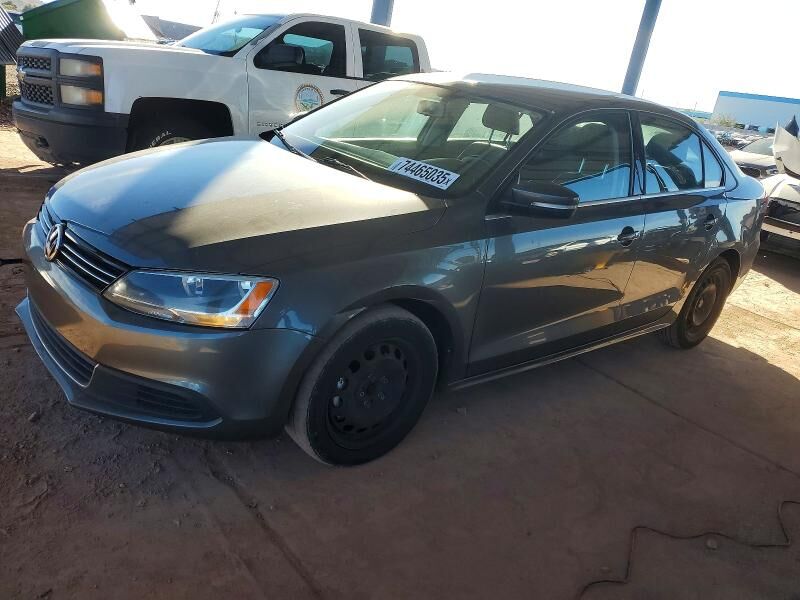 2013 VOLKSWAGEN Jetta