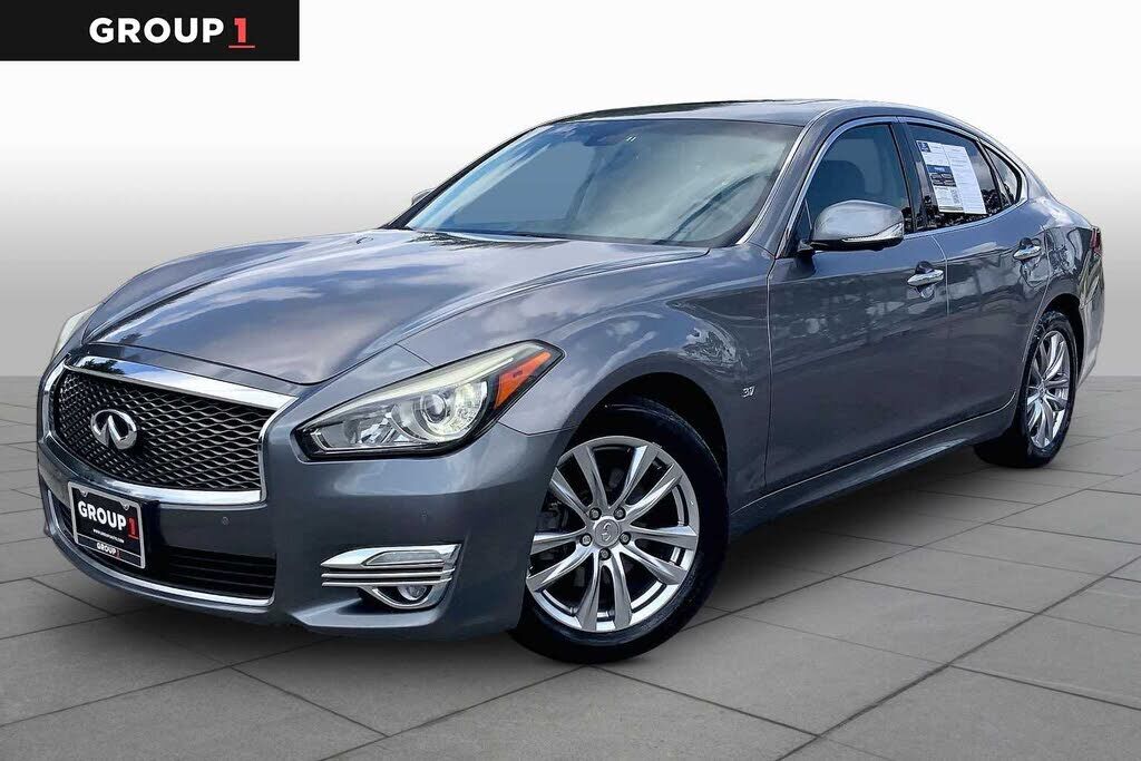 2015 INFINITI Q70