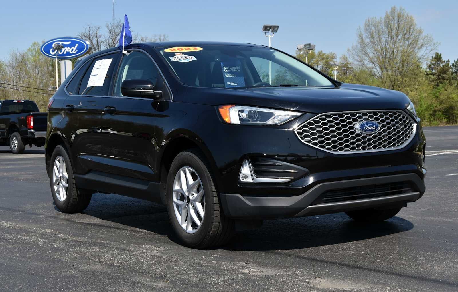2023 FORD Edge