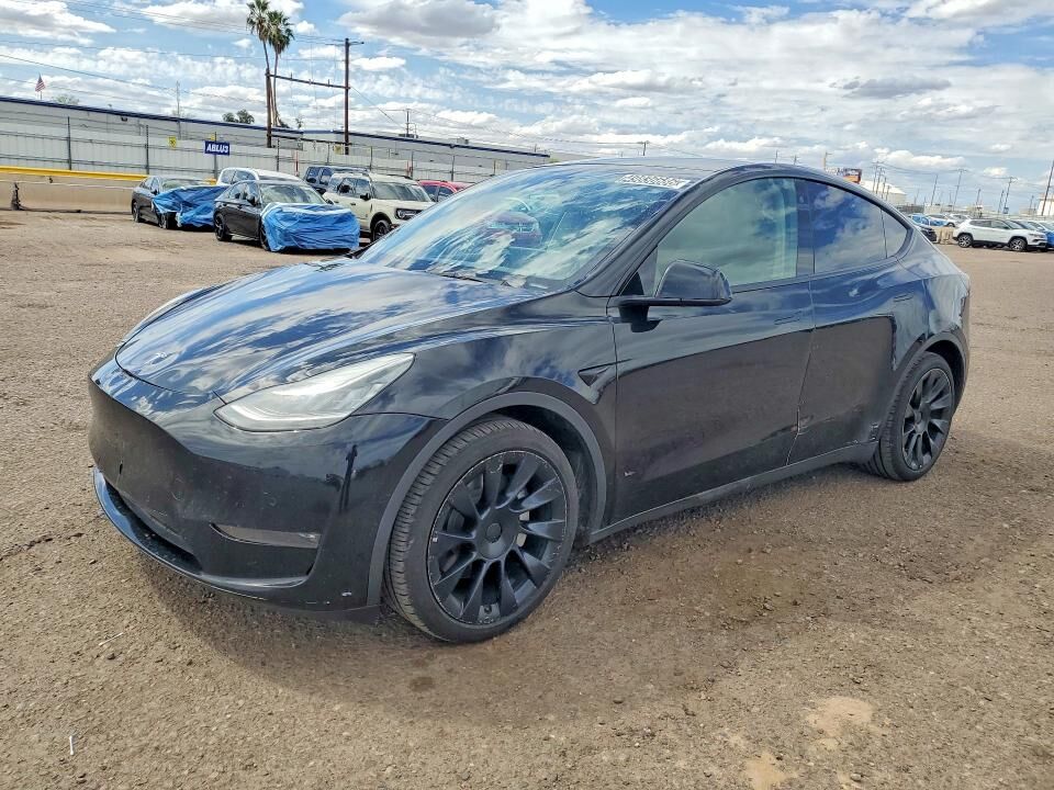 2022 TESLA Model Y