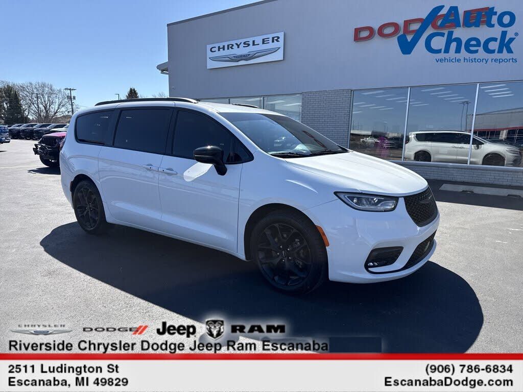 2024 CHRYSLER Pacifica