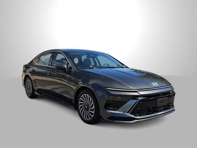 2025 HYUNDAI Sonata