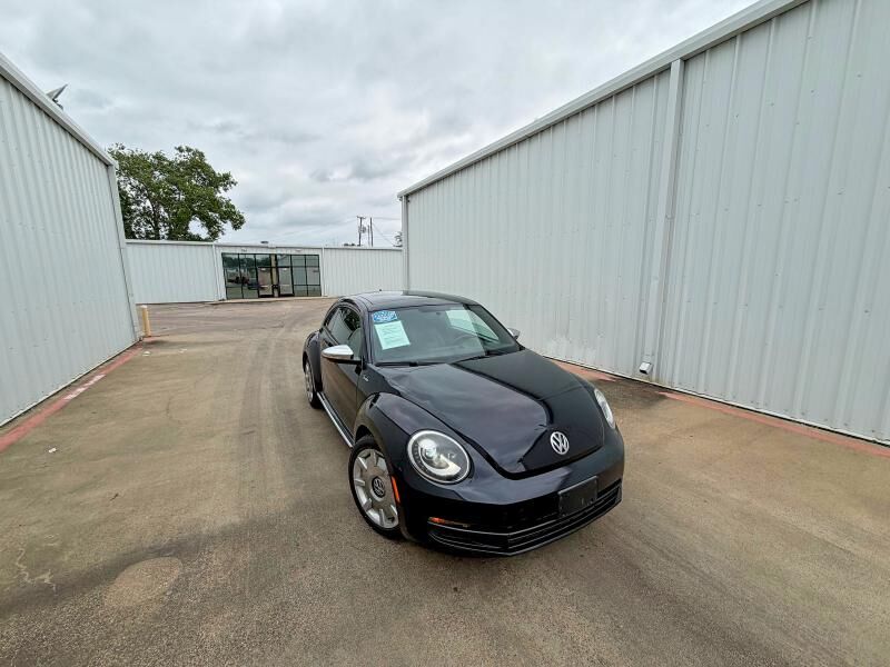 2013 VOLKSWAGEN Beetle