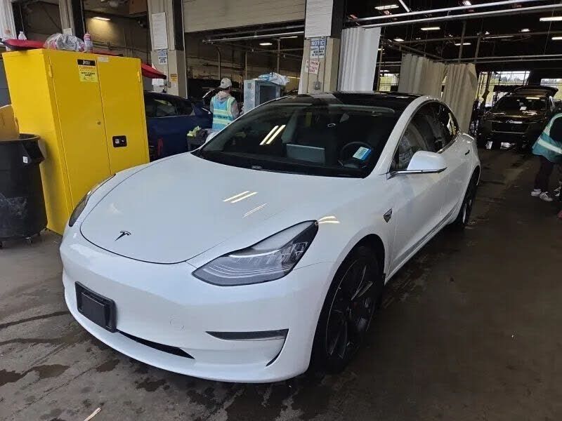 2019 TESLA Model 3