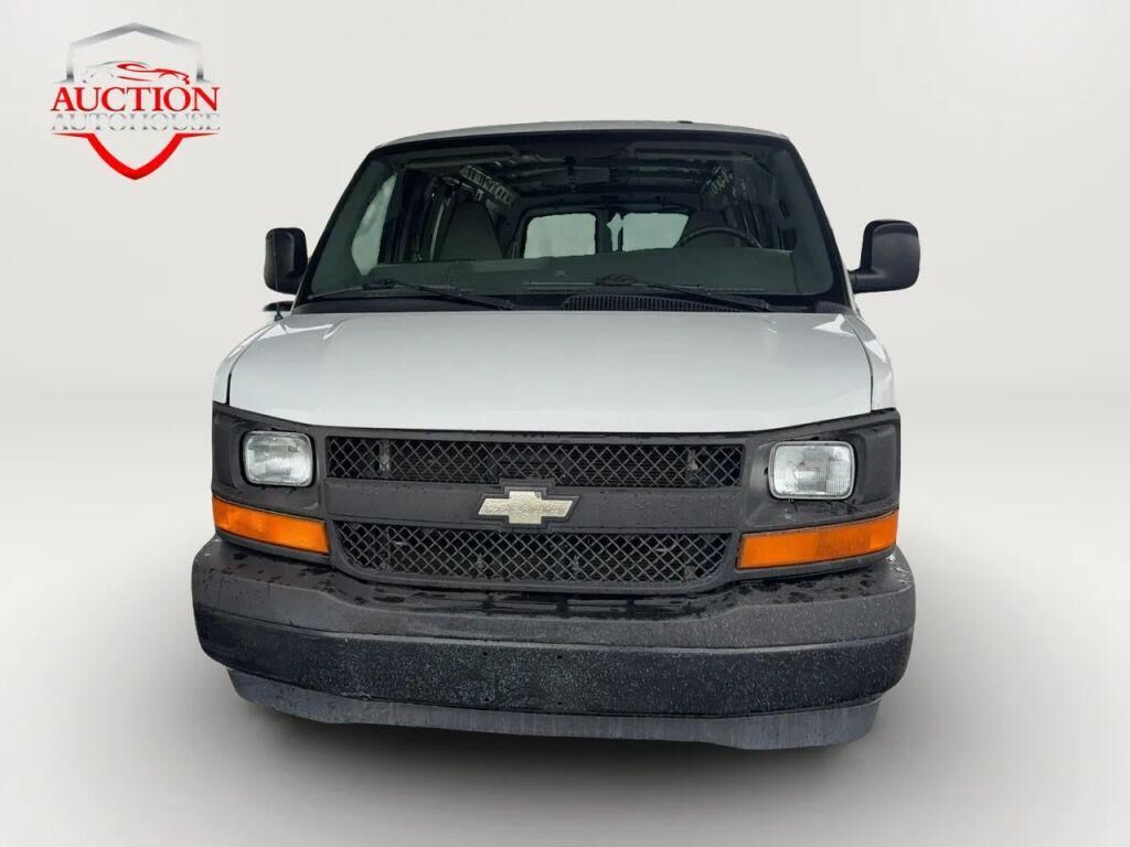 2017 CHEVROLET Express