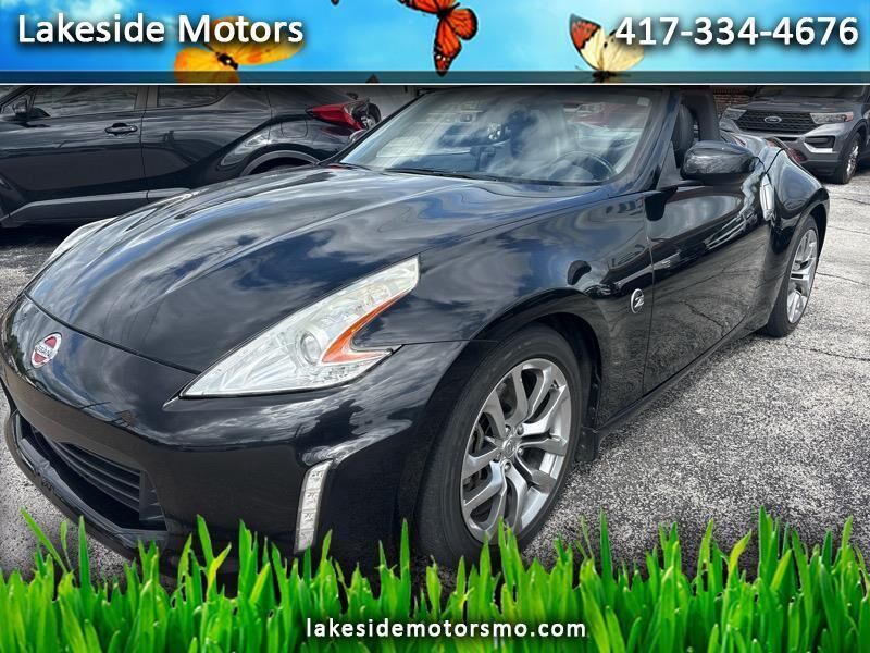 2013 NISSAN 370Z