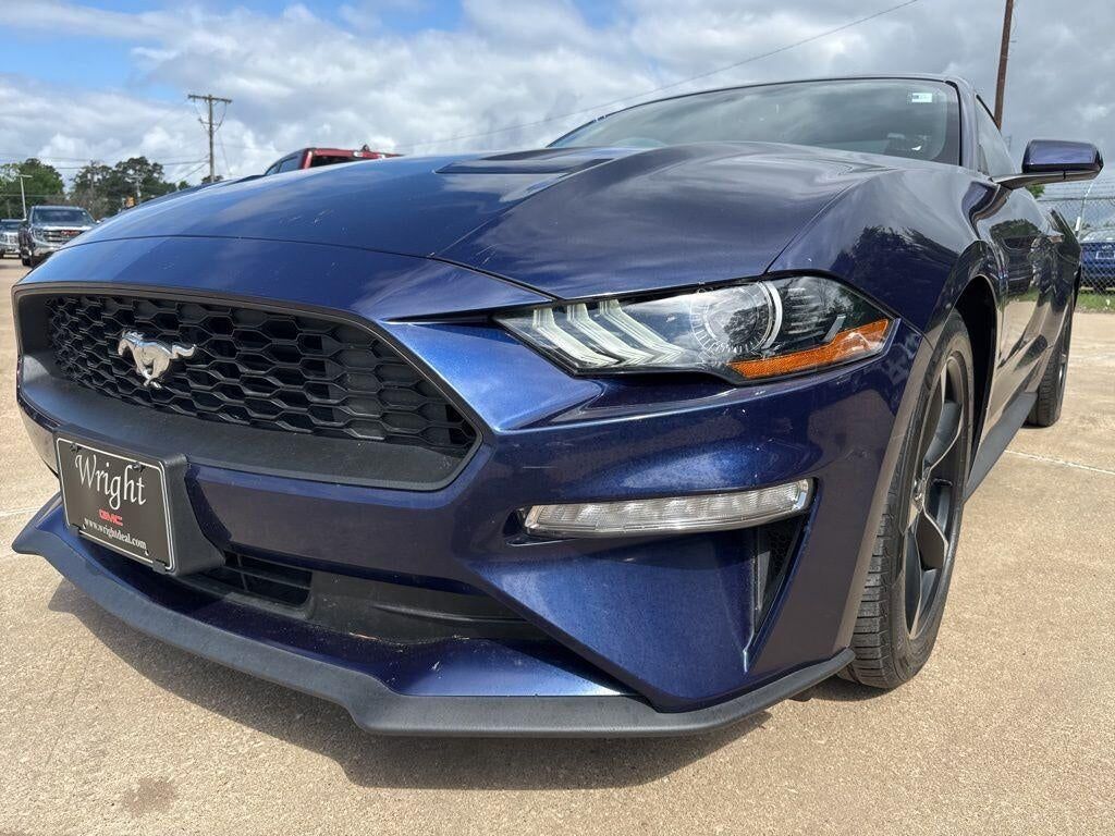 2019 FORD Mustang