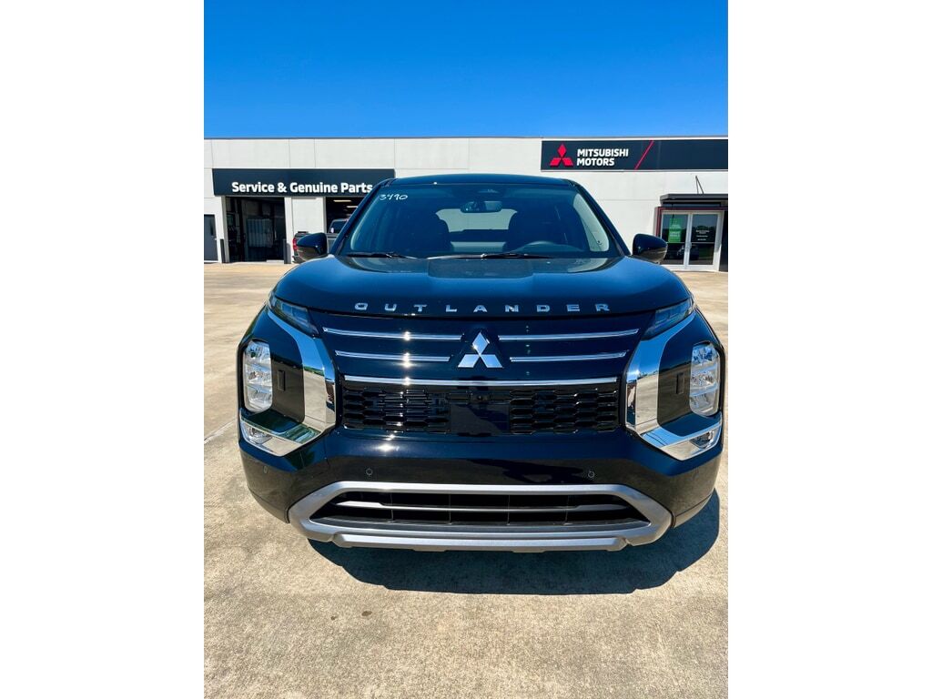 2026 MITSUBISHI Outlander