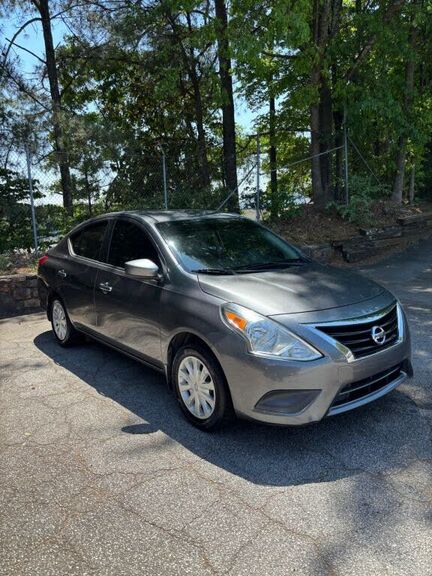2017 NISSAN Versa