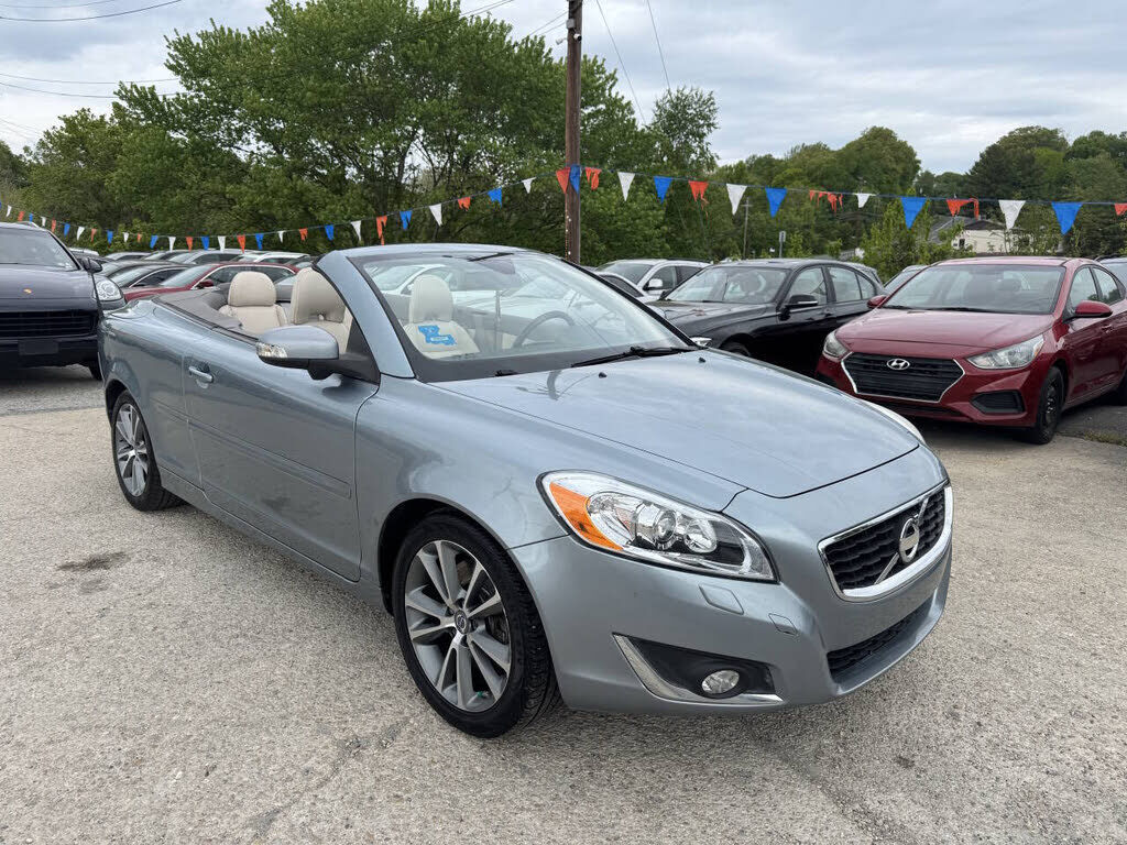 2013 VOLVO C70