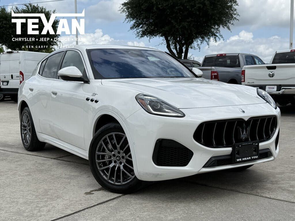 2024 MASERATI Grecale