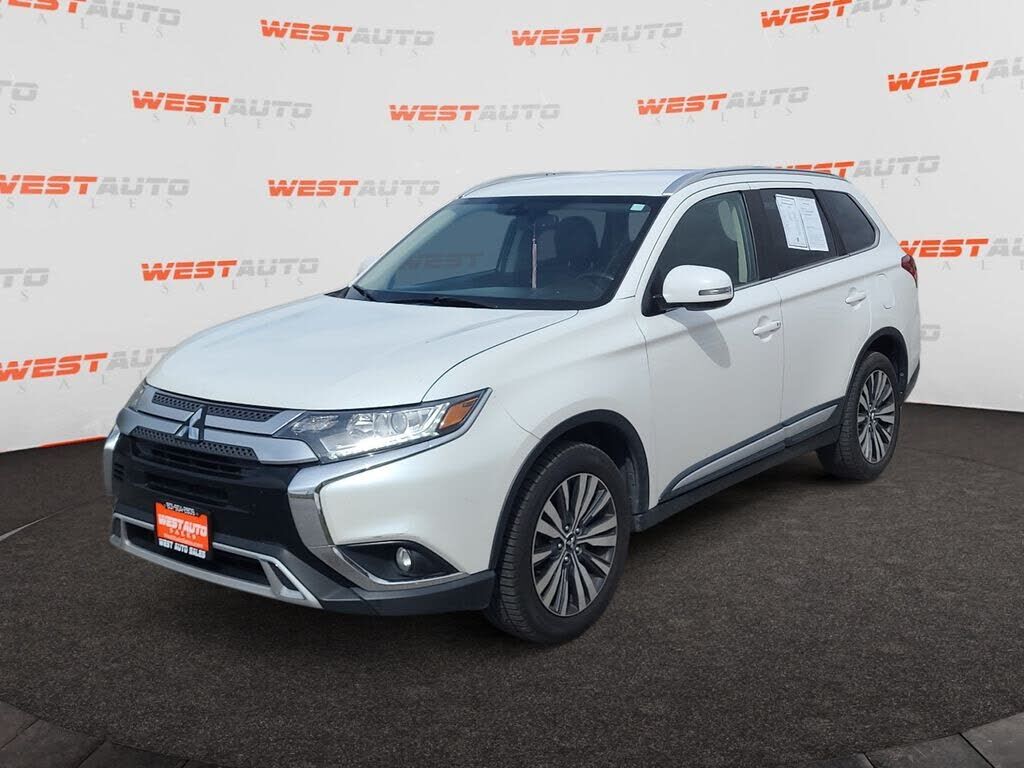2019 MITSUBISHI Outlander
