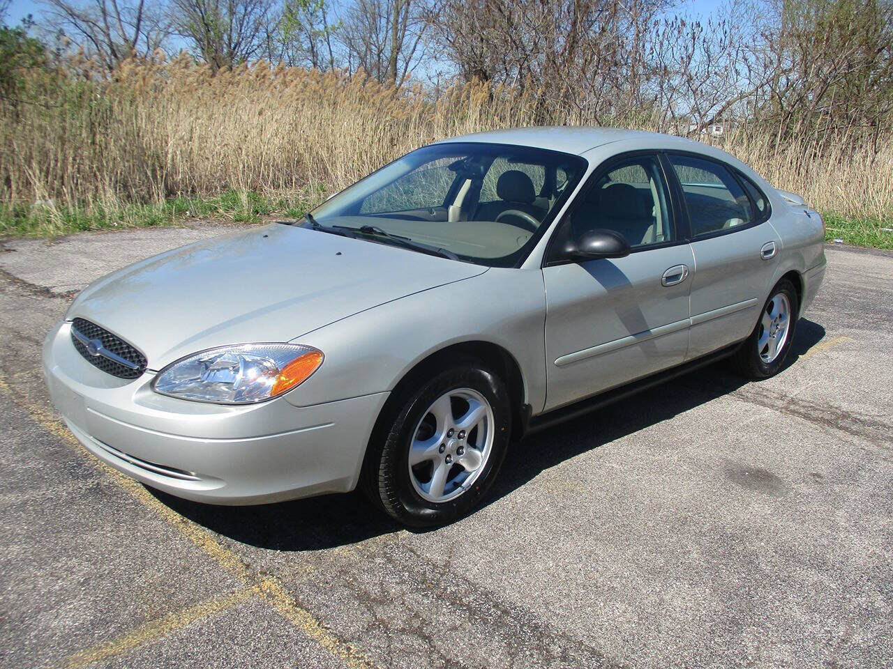 2003 FORD Taurus