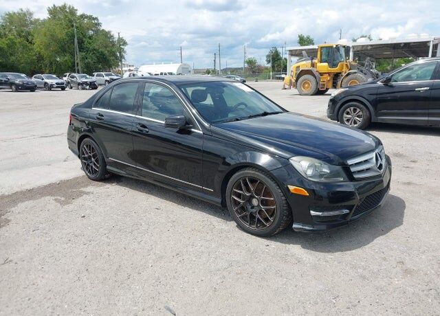 2013 MERCEDES-BENZ C-Class