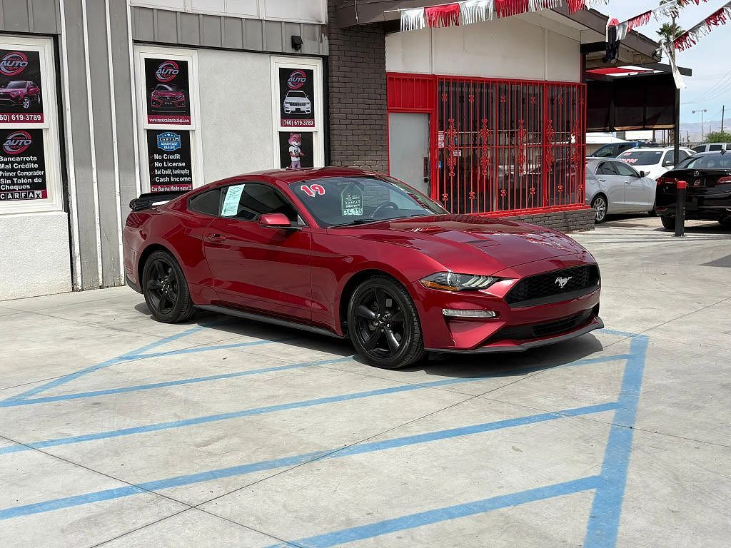 2019 FORD Mustang