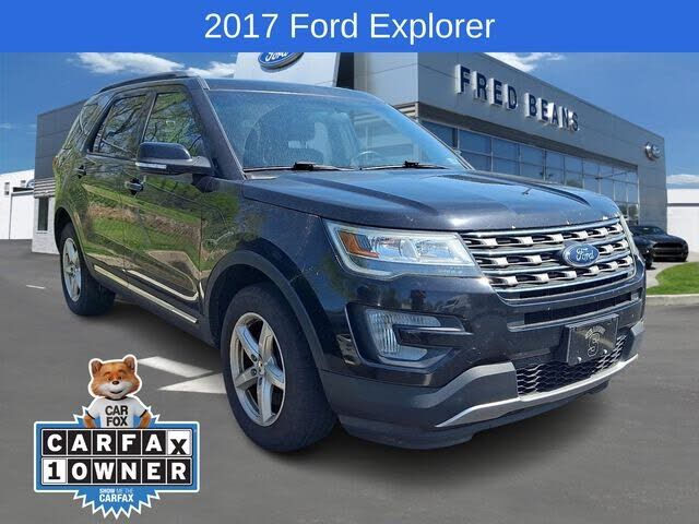 2017 FORD Explorer