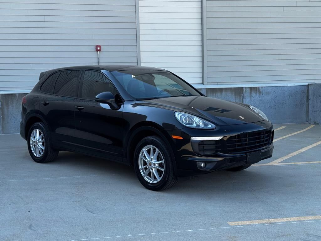 2016 PORSCHE Cayenne