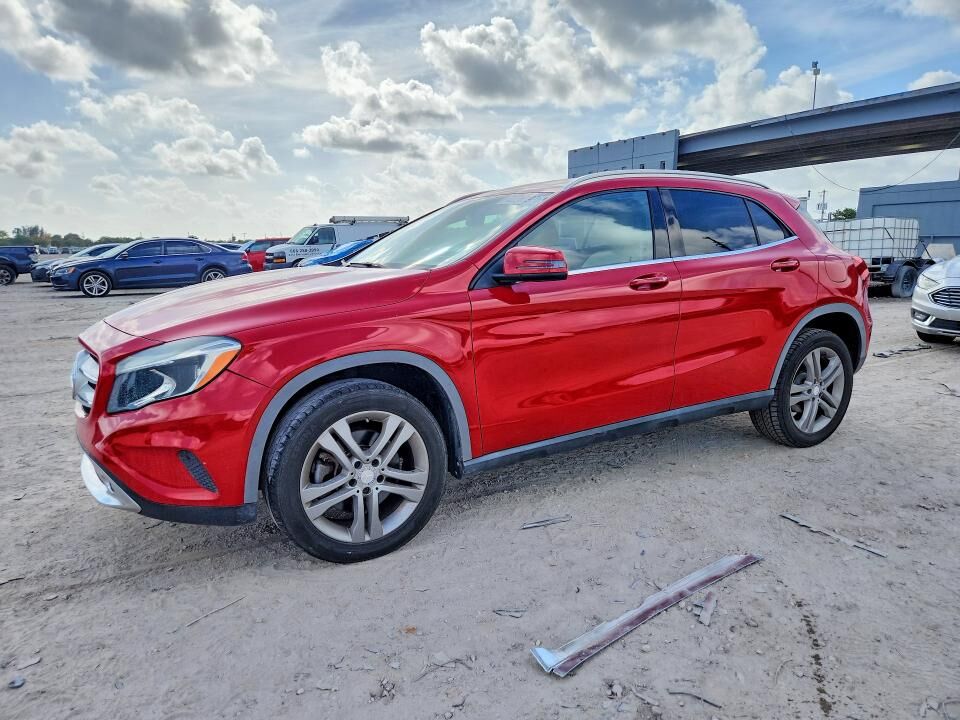 2015 MERCEDES-BENZ GLA-Class