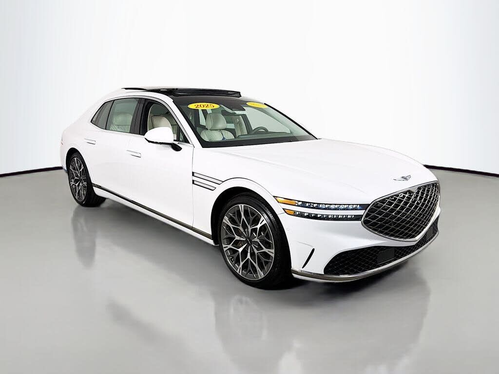 2025 GENESIS G90