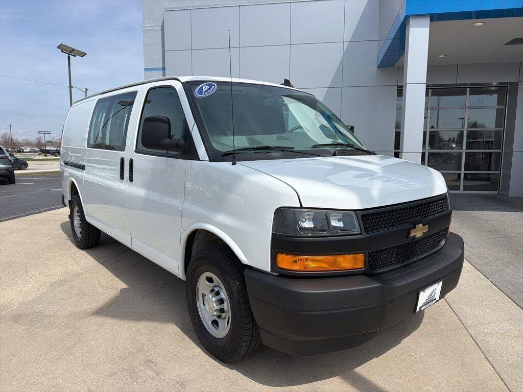 2019 CHEVROLET Express