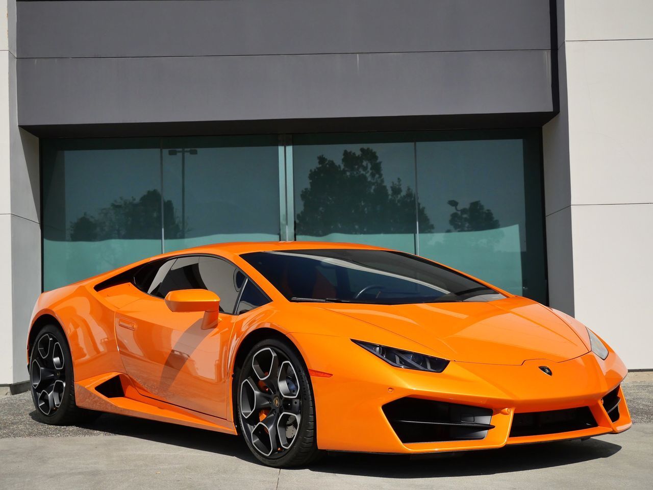 2017 LAMBORGHINI Huracan