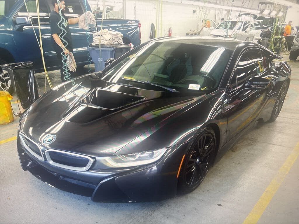 2016 BMW i8