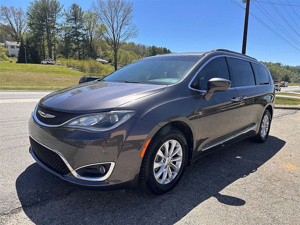 2017 CHRYSLER Pacifica