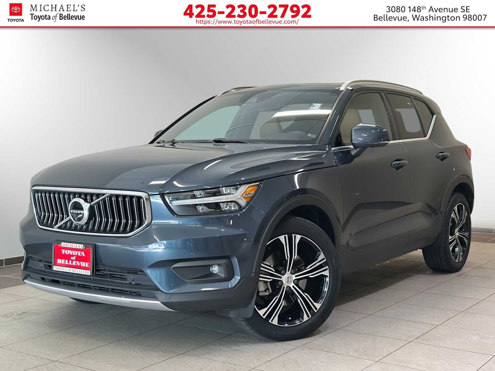 2020 VOLVO XC40