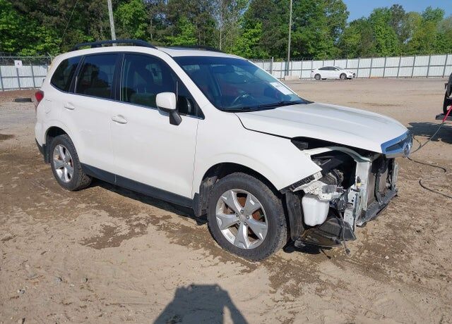 2016 SUBARU Forester